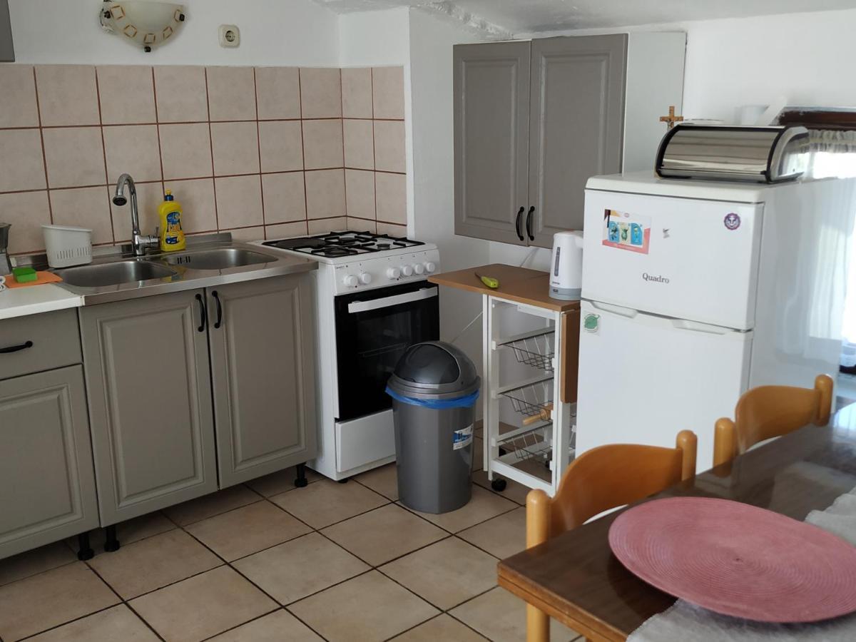 Apartmani Zlatko PUY Eksteriør bilde
