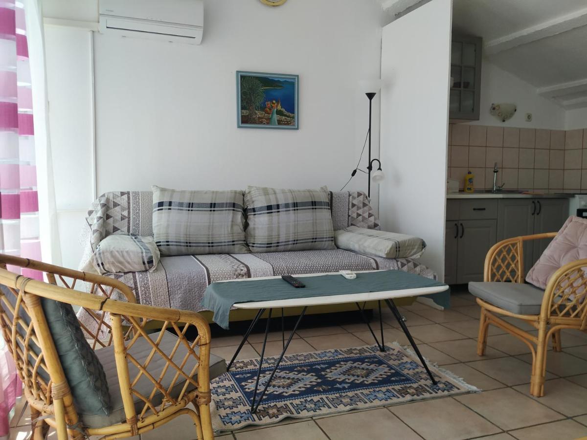 Apartmani Zlatko PUY Eksteriør bilde